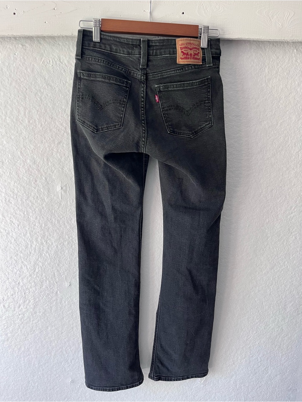 Vintage Levi’s black low rise jeans 26